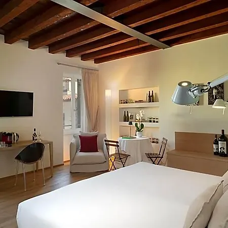 Massimago Wine 4*