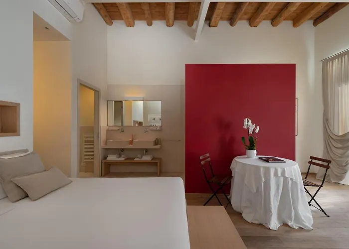 Massimago Wine 4*
